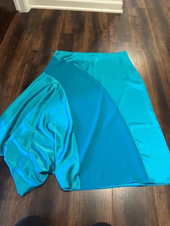 Ted Baker London Asymmetrical Satin Green Skirt Size 6 - Picture 5 of 6